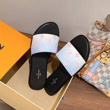 Load image into Gallery viewer, Louis Vuitton Lock it flat Mule
