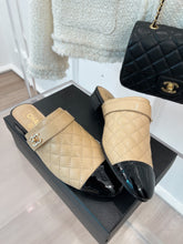 Load image into Gallery viewer, Chanel Sandals
