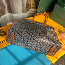 Load image into Gallery viewer, Goyard Hardy PM Bag
