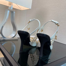 Load image into Gallery viewer, Chanel heels
