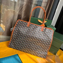 Load image into Gallery viewer, Goyard Hardy PM Bag

