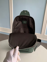 Load image into Gallery viewer, Louis Vuitton Avenue Sling Bag
