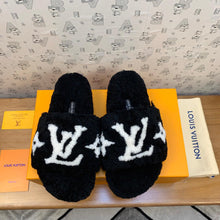 Load image into Gallery viewer, Louis Vuitton Magnetic Mule
