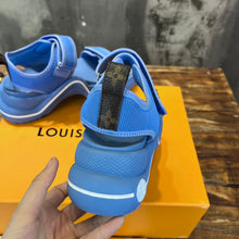 Load image into Gallery viewer, Louis Vuitton Archlight Flat Sandals
