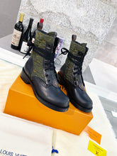 Load image into Gallery viewer, Louis Vuitton Metropolis Flat Ranger Boots
