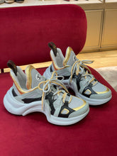 Load image into Gallery viewer, Louis Vuitton Archlight Sneaker
