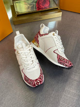 Load image into Gallery viewer, Louis Vuitton Run a way Sneakers
