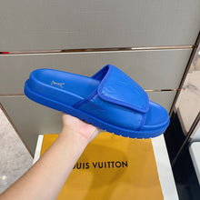 Load image into Gallery viewer, Louis Vuitton Miami Mule (Men Slippers)
