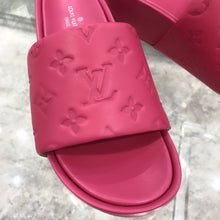 Load image into Gallery viewer, Louis Vuitton Jumbo Platform Mule
