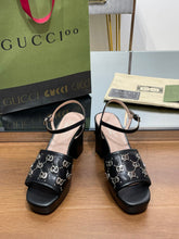Load image into Gallery viewer, Gucci Interlocking G  Studs Sandal
