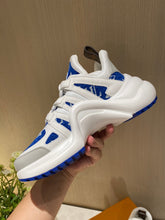 Load image into Gallery viewer, Louis Vuitton Archlight Sneaker
