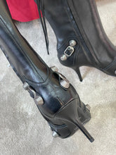 Load image into Gallery viewer, Balenciaga Cagole 90MM Boots
