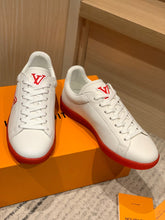 Load image into Gallery viewer, Louis Vuitton Luxembourg  Samothrace Sneakers
