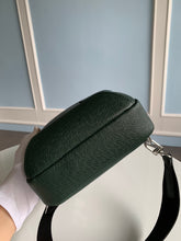 Load image into Gallery viewer, Louis Vuitton Avenue Sling Bag
