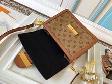 Load image into Gallery viewer, Louis Vuitton Dauphine MM Bag
