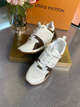 Load image into Gallery viewer, Louis Vuitton Run a way Sneakers
