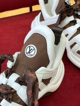 Load image into Gallery viewer, Louis Vuitton Archlight Sneaker
