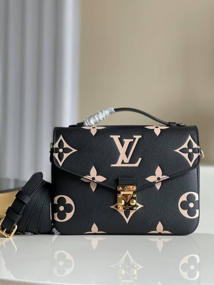 Louis Vuitton Pochette Metis Bag