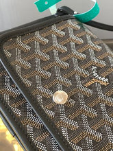 Load image into Gallery viewer, Goyard Plumet Pocket Wallet Bag
