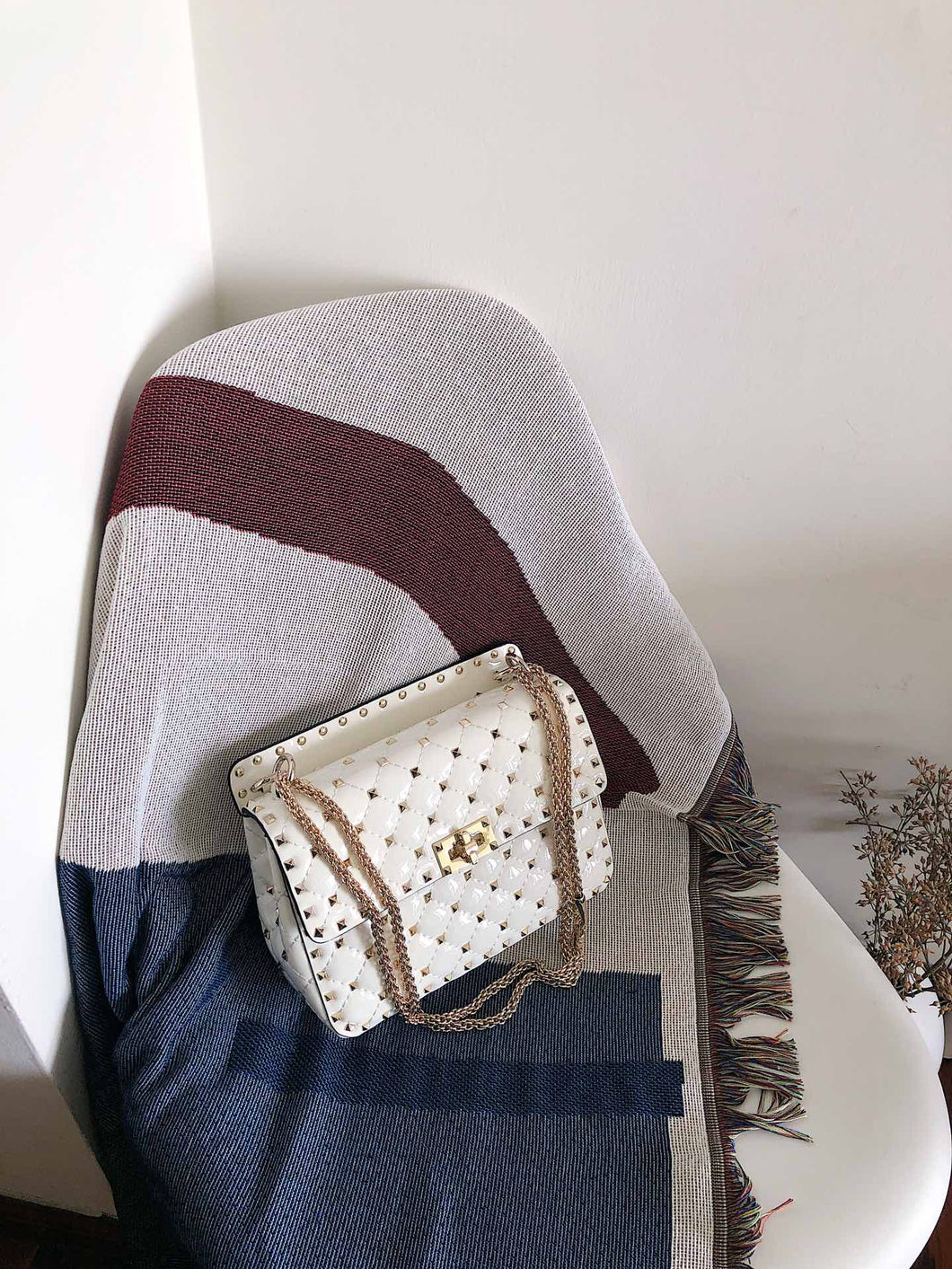 Valentino Garavani  Rockstud Spike Medium  Bag