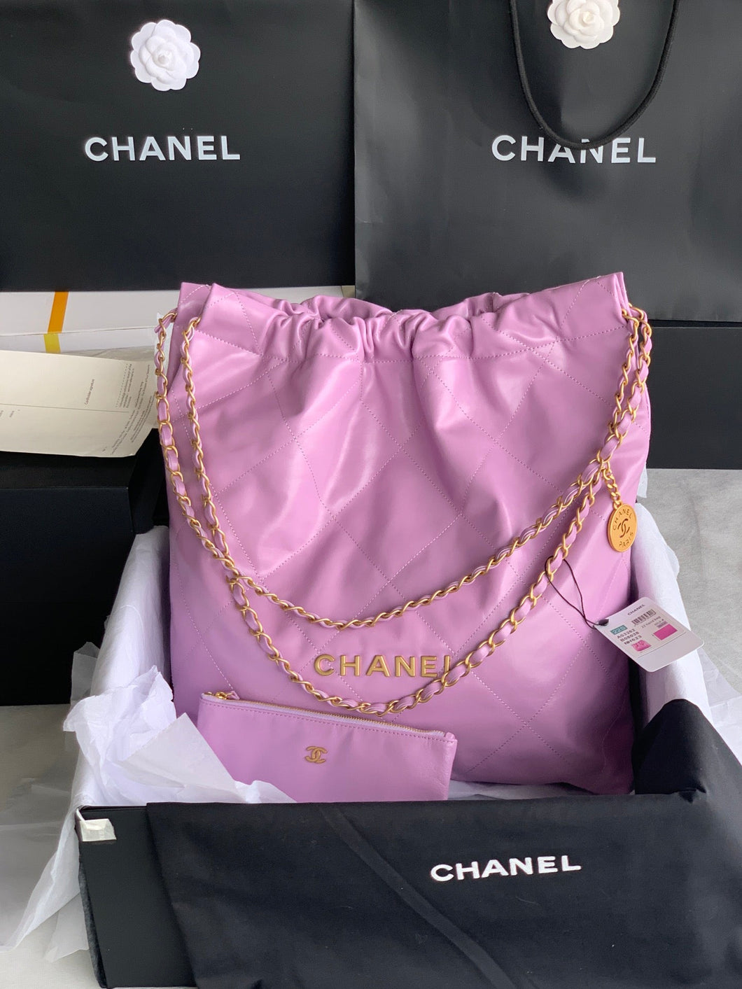 Chanel 22 Medium Handbag