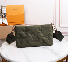 Load image into Gallery viewer, Louis Vuitton Maxi Multi Pochette Accessories Bag
