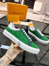 Load image into Gallery viewer, Louis Vuitton Ollie Sneakers
