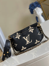 Load image into Gallery viewer, Louis Vuitton Multi Pochette Accessories Bag
