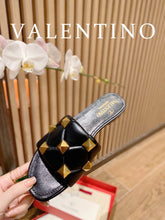 Load image into Gallery viewer, Valentino Roman Stud Flat  Slide
