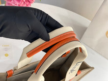 Load image into Gallery viewer, Chloe Medium Woody Bag
