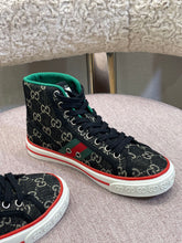 Load image into Gallery viewer, Gucci Tennis 1977 Sneakers
