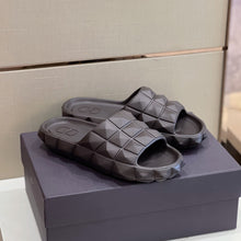 Load image into Gallery viewer, Valentino Roman Stud Turtle  Slide
