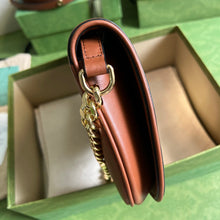 Load image into Gallery viewer, Gucci Blondie Shoulder Bag
