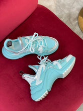 Load image into Gallery viewer, Louis Vuitton Archlight Sneaker
