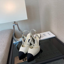 Load image into Gallery viewer, Chanel heels
