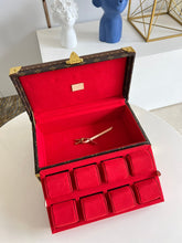 Load image into Gallery viewer, Louis Vuitton  8 Watch Case
