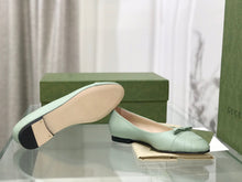 Load image into Gallery viewer, Gucci Ballet Flat with Double G
