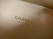 Load image into Gallery viewer, Chanel Vanity Case Bag
