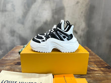 Load image into Gallery viewer, Louis Vuitton Archlight 2.0 Platform Sneakers
