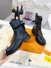 Load image into Gallery viewer, Louis Vuitton Metropolis Flat Ranger Boots
