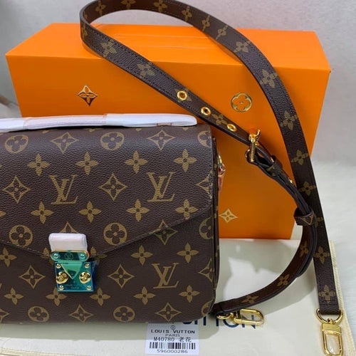 Louis Vuitton Pochette Metis Bag - LUXURY KLOZETT