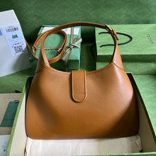 Load image into Gallery viewer, Gucci  Aphrodite Medium Shoulder Bag
