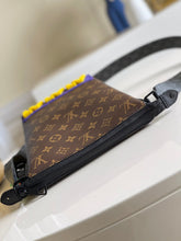 Load image into Gallery viewer, Louis Vuitton Cruiser Messenger Bag
