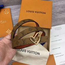 Load image into Gallery viewer, Louis Vuitton Belt
