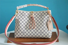 Load image into Gallery viewer, Louis Vuitton Beaubourg Hobo MM Bag
