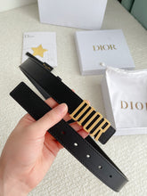 Load image into Gallery viewer, Christian Dior Leather Belt
