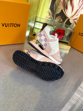 Load image into Gallery viewer, Louis Vuitton Run a way Sneakers
