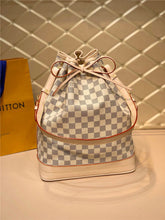 Load image into Gallery viewer, Louis Vuitton Noe Bag
