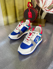 Load image into Gallery viewer, Louis Vuitton Run a way Sneakers
