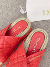 Load image into Gallery viewer, Christian Dior Dtwist Slide
